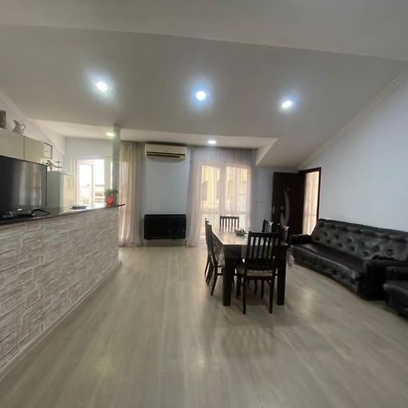 Apartment On Luka Asatiani 2 Batumi Exteriér fotografie