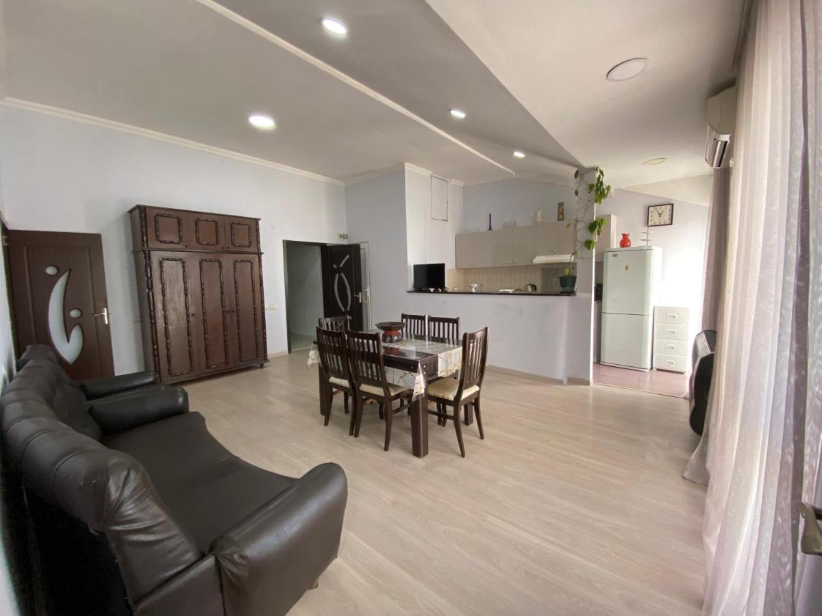Apartment On Luka Asatiani 2 Batumi Exteriér fotografie