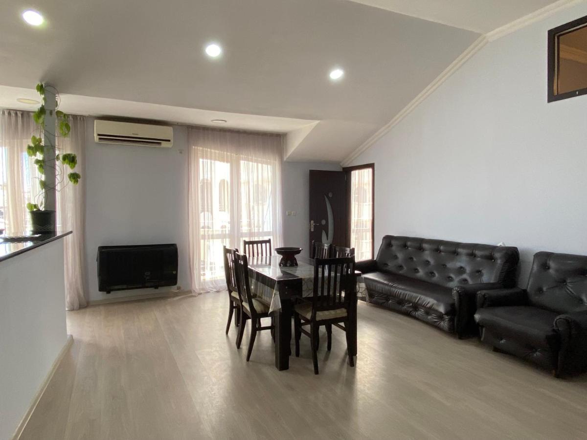 Apartment On Luka Asatiani 2 Batumi Exteriér fotografie
